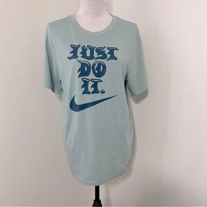 The Nike Tee Dri-Fit Medium Loose Bones Skeleton Shirt Graphic Sleeve Logo NWOT